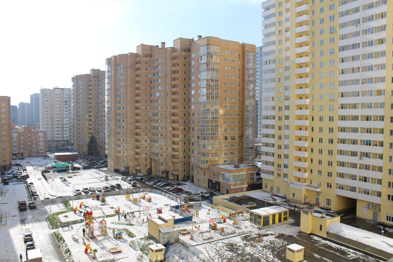 Apartment On 8 Marta Street Ekaterinburg Exterior foto